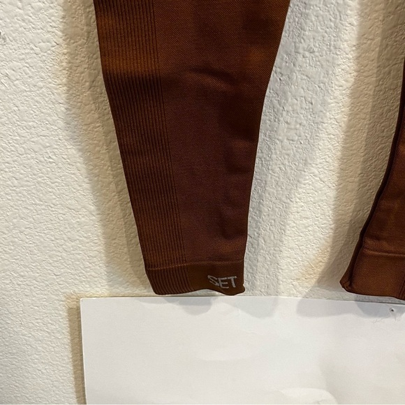 Set Active rusty orange brown seemless leggings fit like size small - Picture 4 of 11